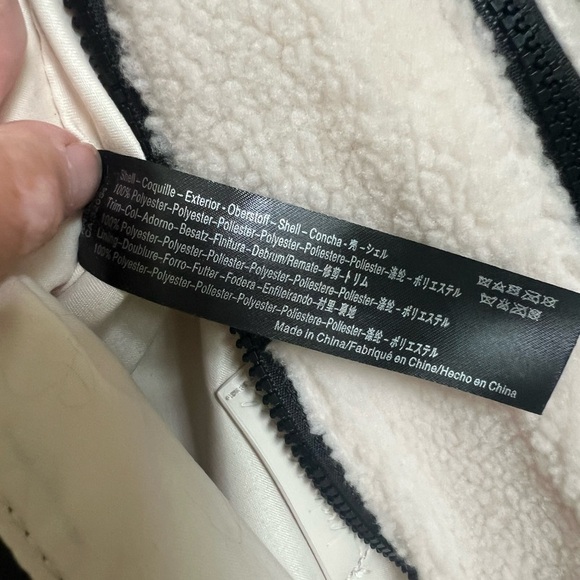 NWT new FREE PEOPLE overachiever Sherpa sling bag white champagne fuzzy - Picture 10 of 17